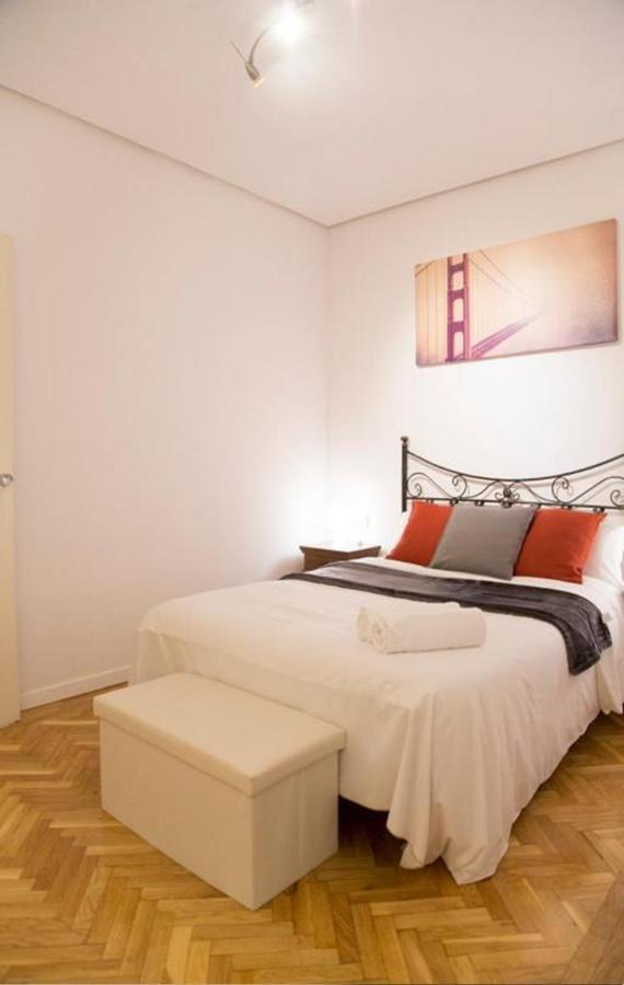 Un Elegante Piso Para Descubrir Madrid Exterior foto